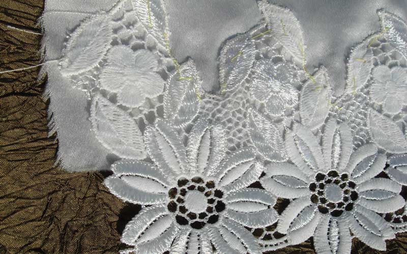 guipurespitze annaehen 2